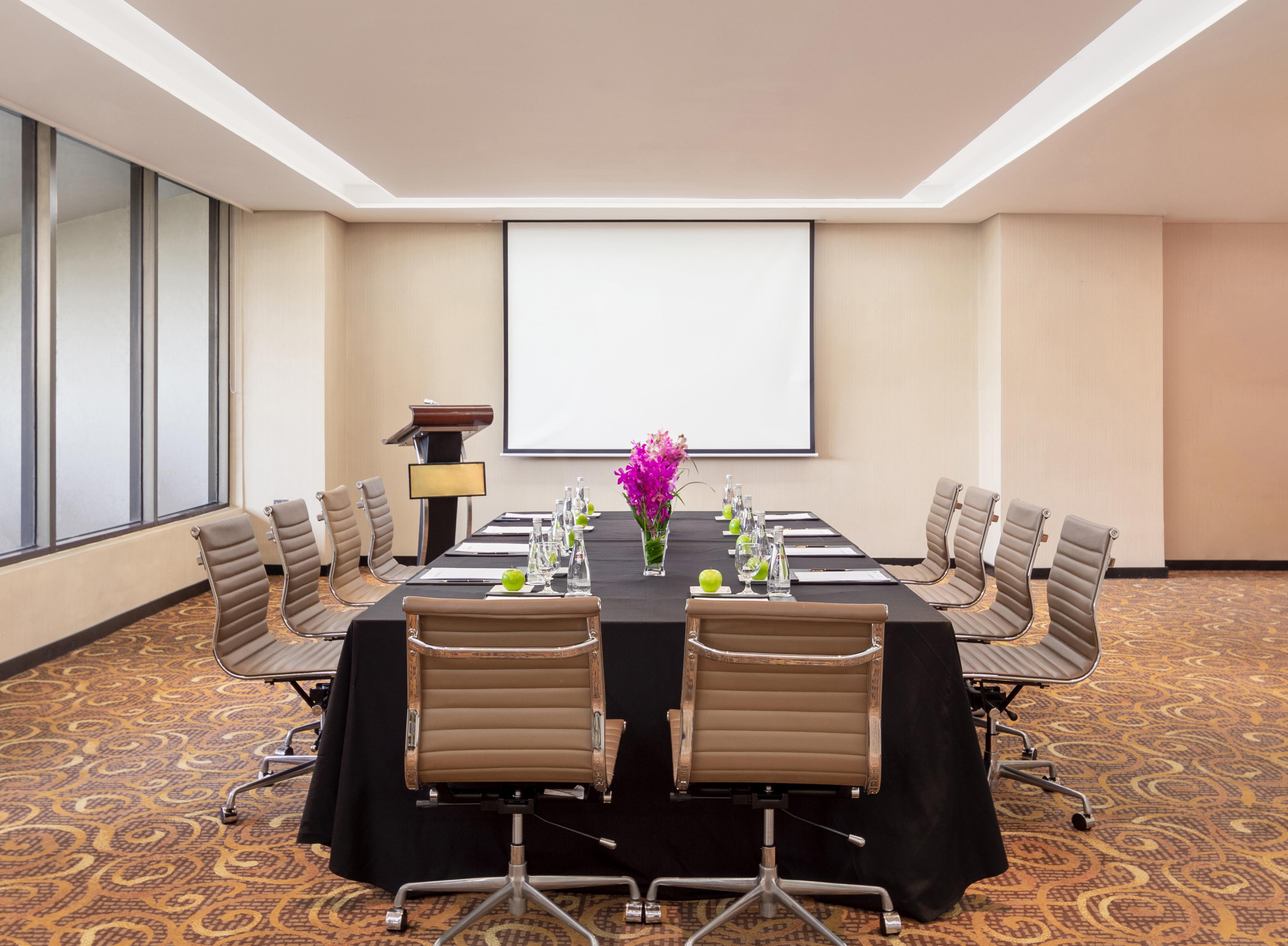 Hotel Dusit Thani Manila Makati City Exterior foto Meeting room